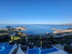 Luxury sea front villa for long term rent