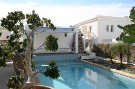 Modern Furnished 4 bed villa with pool