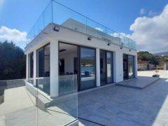 Brand new villa for rent in Peyia