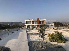 Modern villa for long term rent in Sea caves