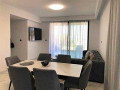 Modern 3 bedroom apartment