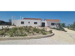 Bungalow for long term rent in Kathikas