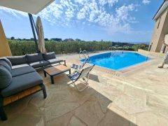 Lovely detached villa for long term rent