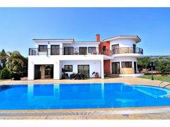 Furnished 5 bedroom villa